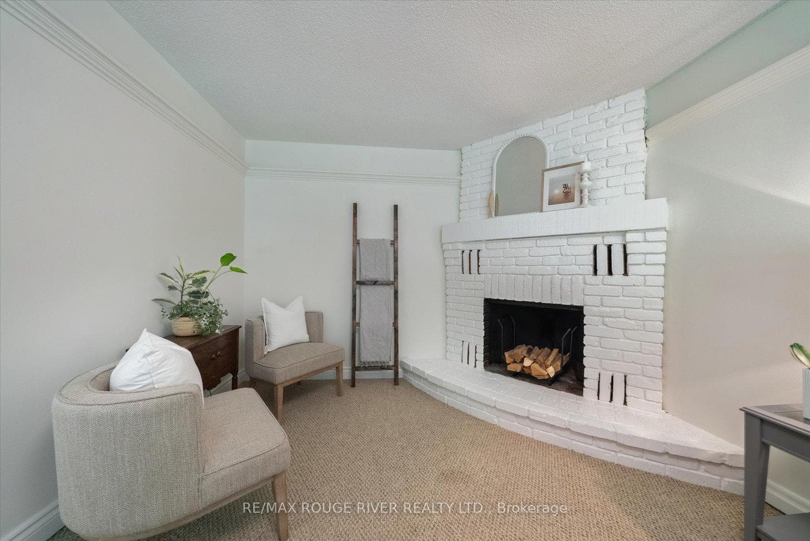 153 Walton Drive photo 16