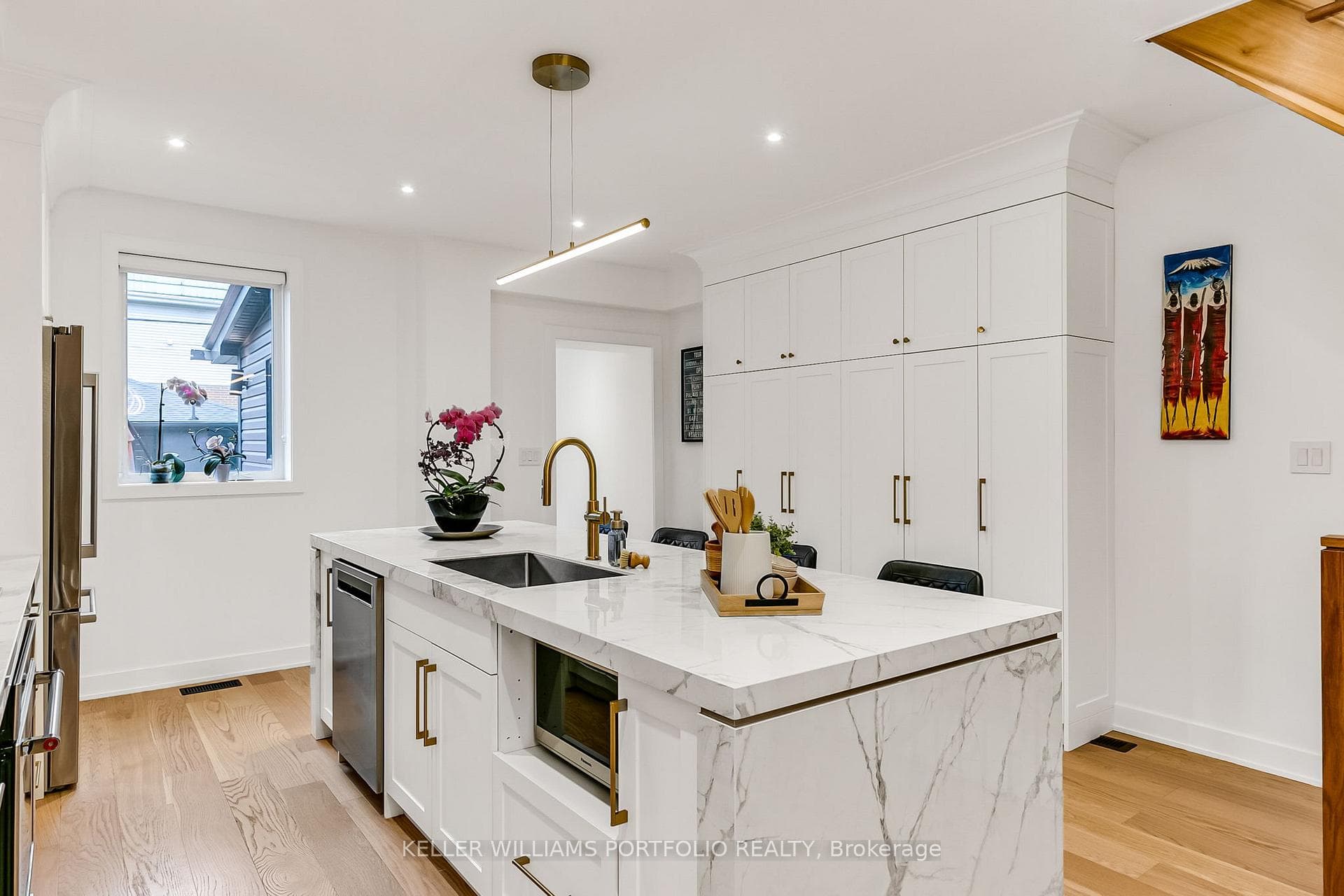 231 Grace Street photo 15