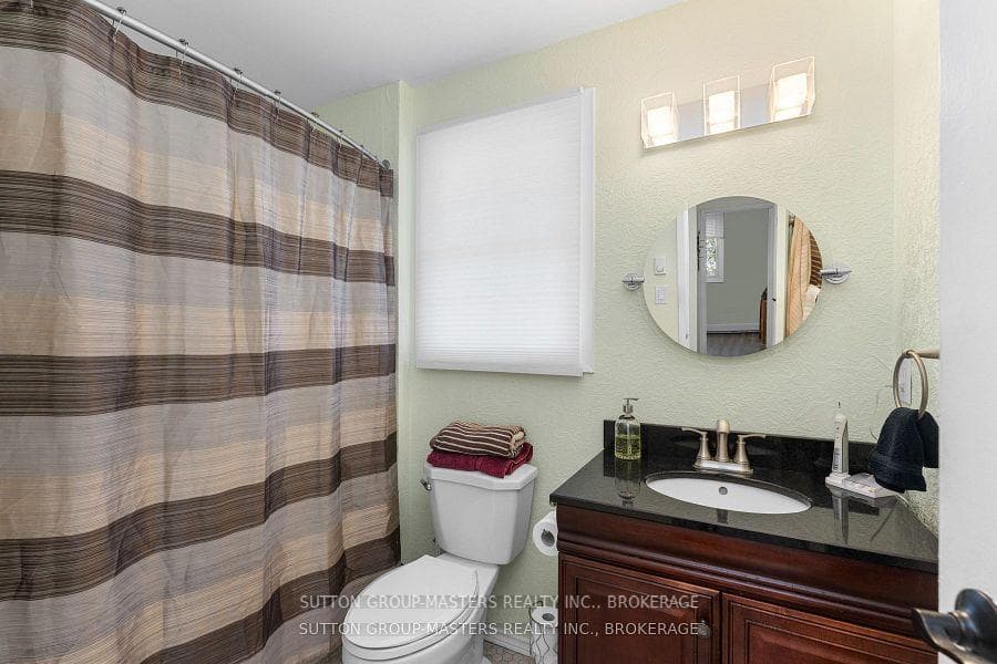 19 MacPherson Avenue Unit 28 photo 25