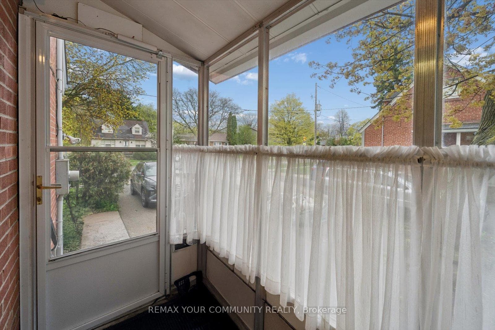26 Ancona Street photo 5