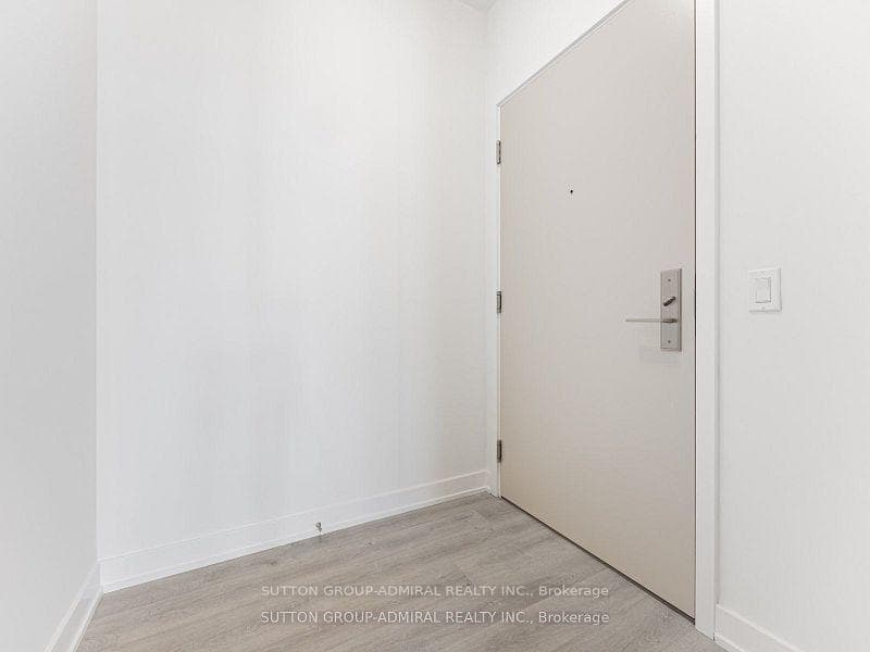 15 Richardson Street Unit 1017 photo 4
