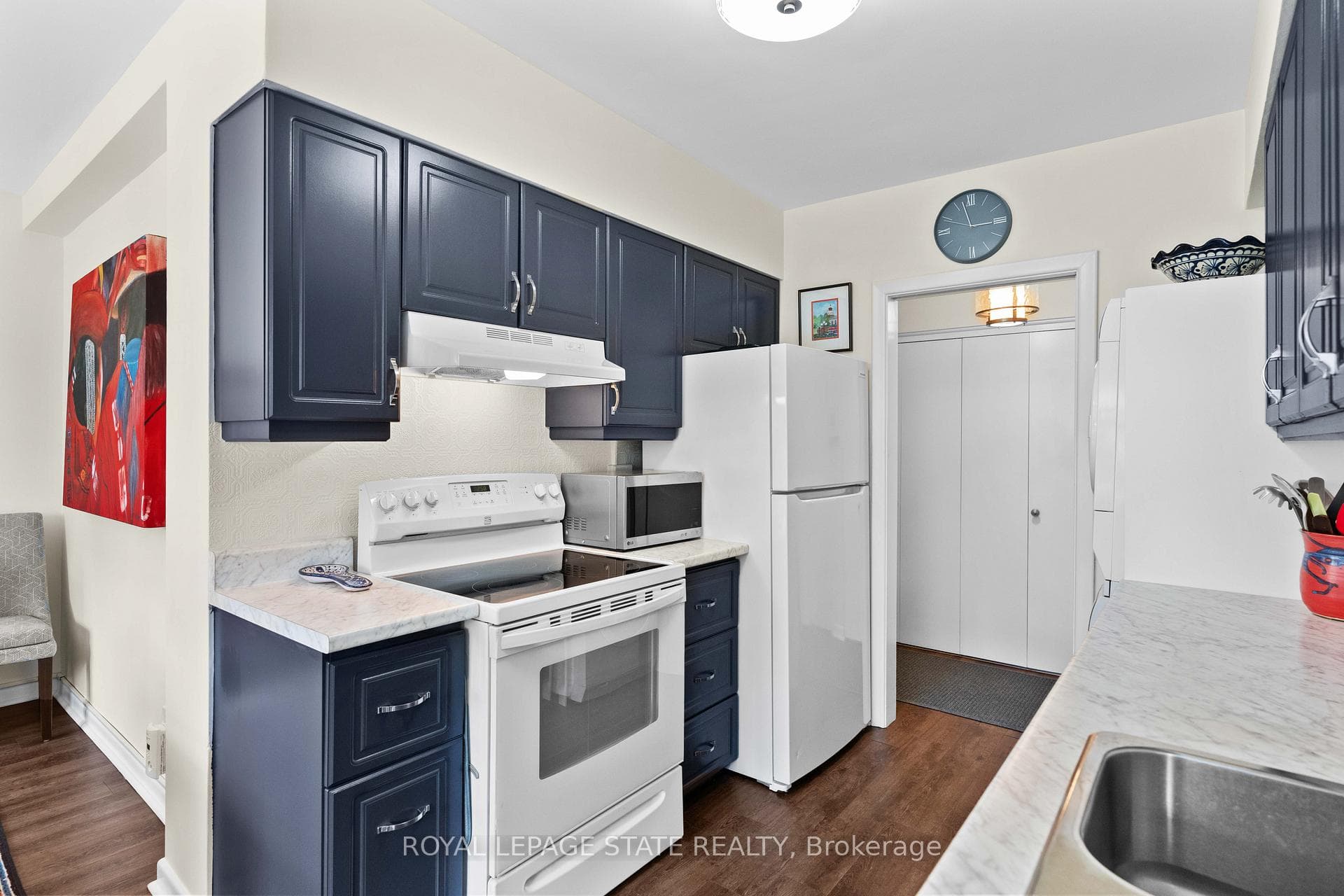 245 Bay Street Unit 1 photo 11