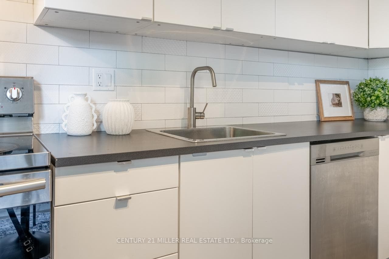 403 Ontario Street photo 7