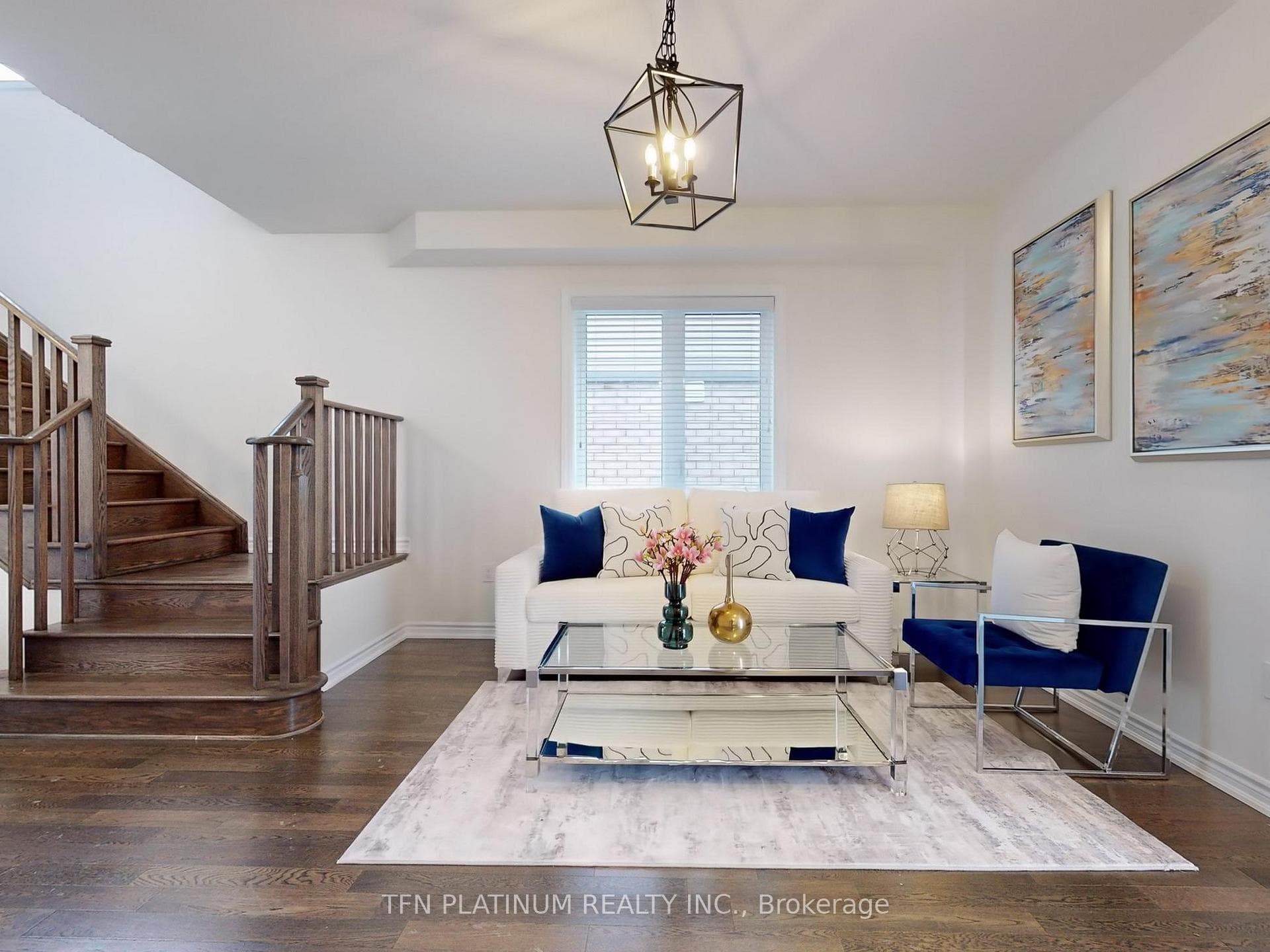 82 Holder Drive photo 5