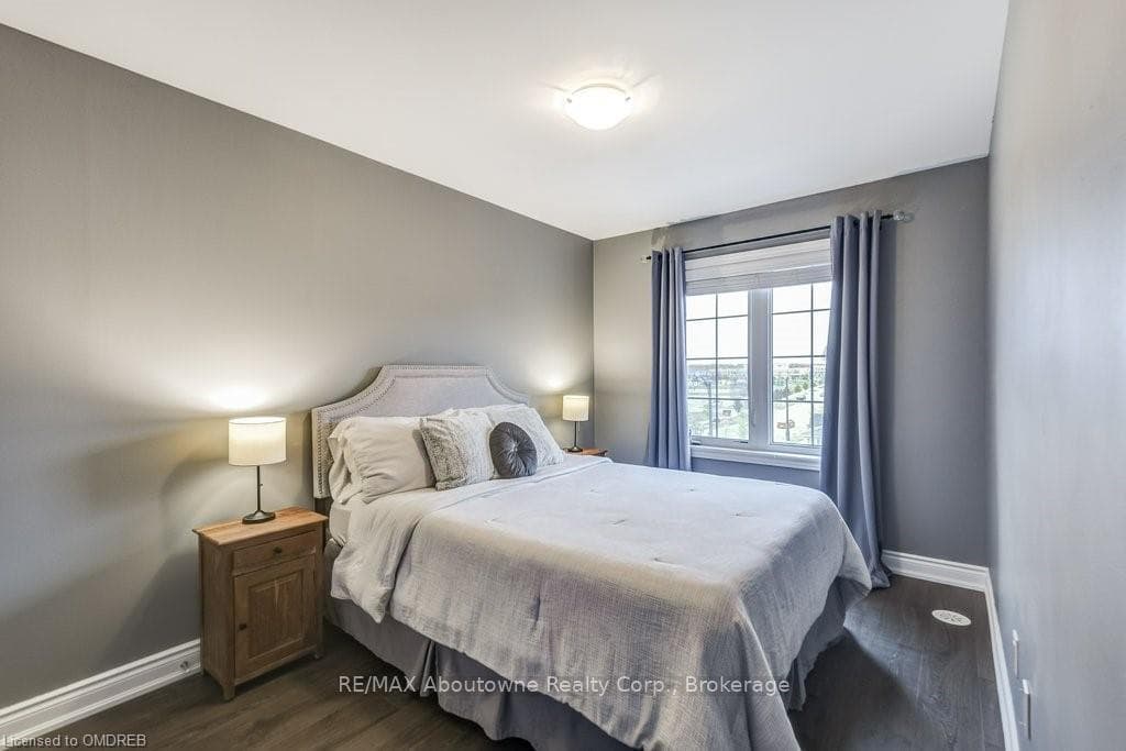 3 FAROOQ Boulevard photo 20