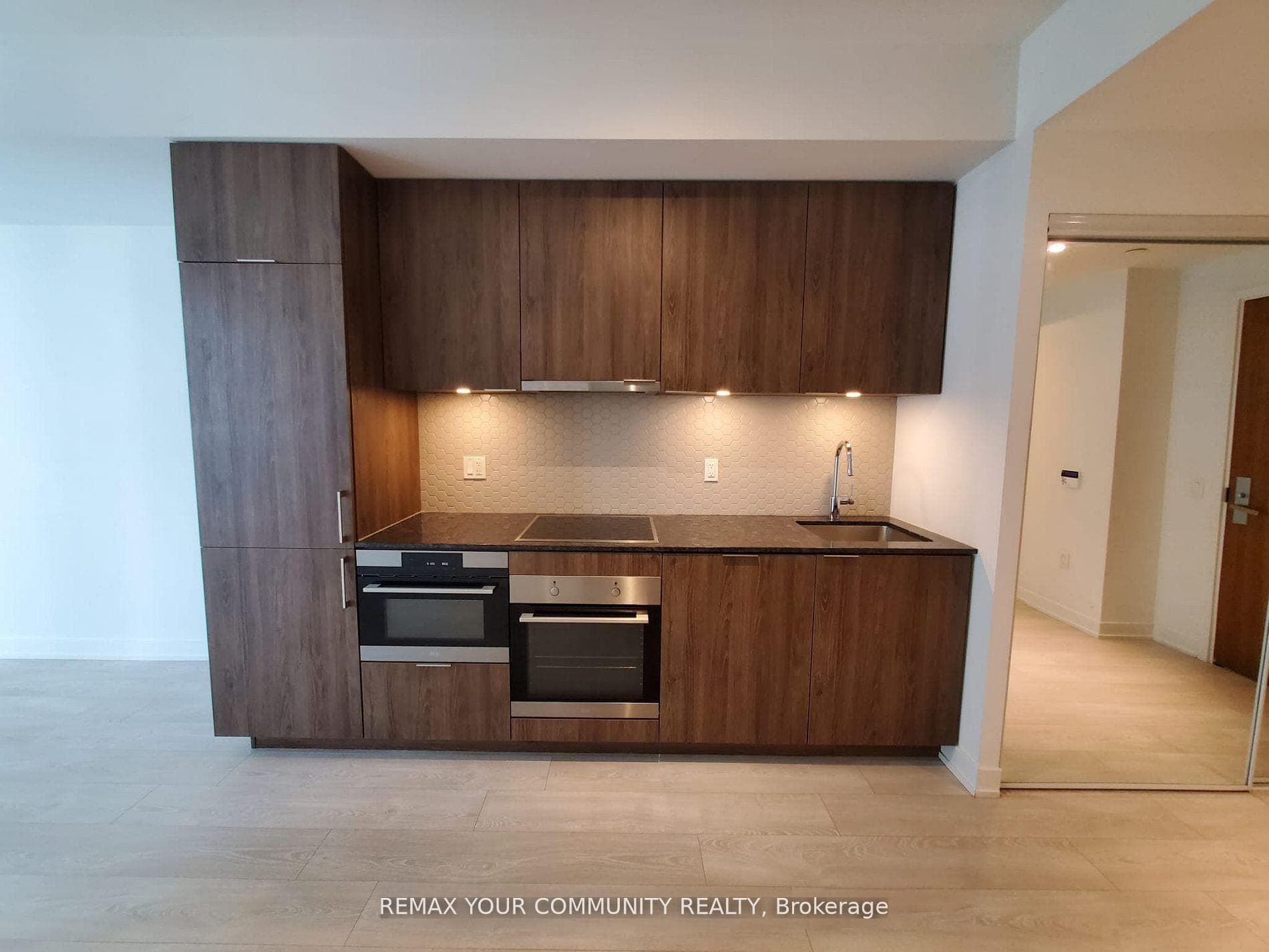 15 Queens Quay Unit 408 photo 3