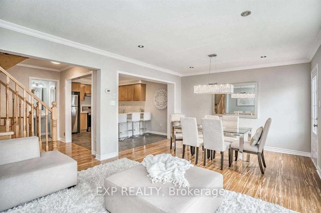 945 Sprague Place photo 8