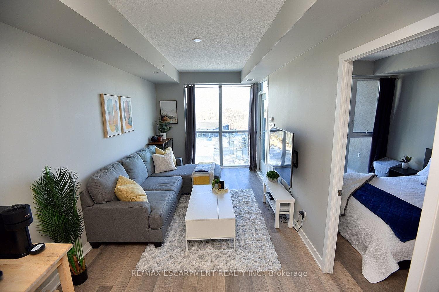 5220 Dundas Street Unit D509 photo 4