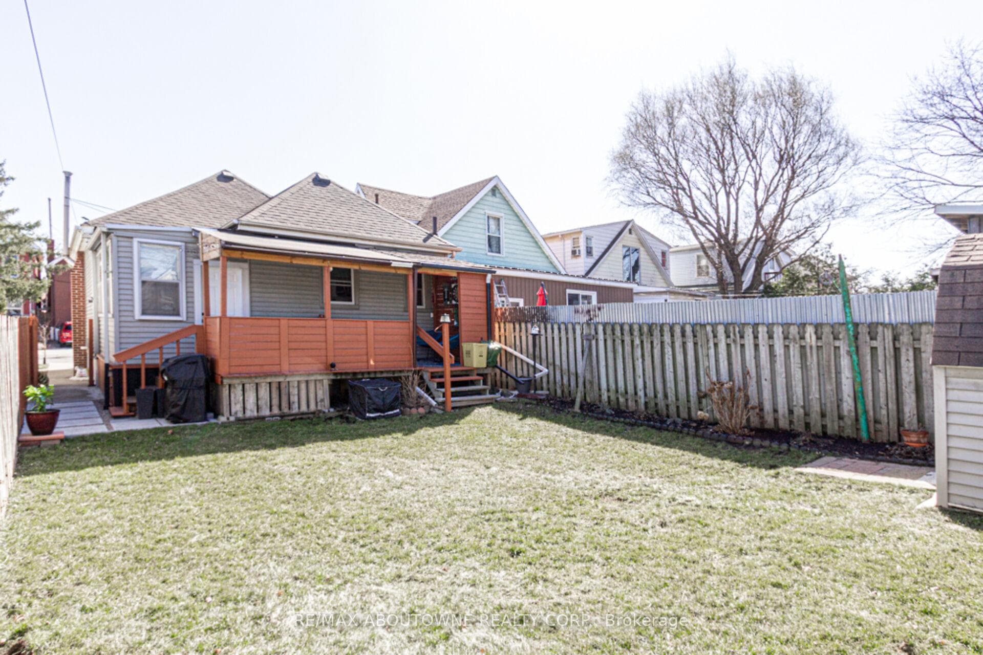 27 Fairview Avenue photo 33