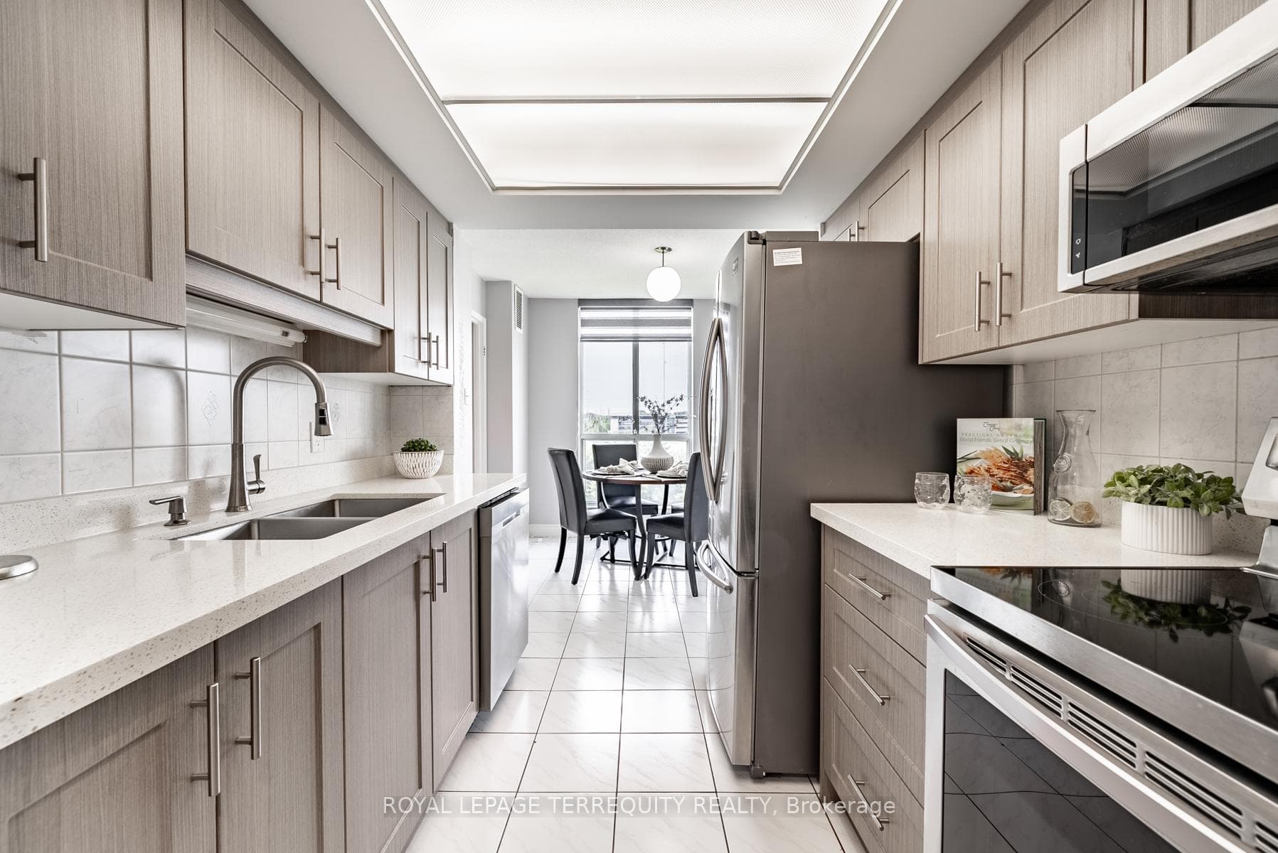 360 Watson Street Unit 509 photo 11