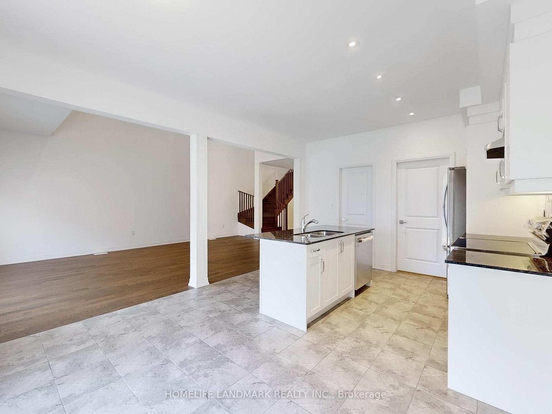 67 Wheatfield Road photo 17