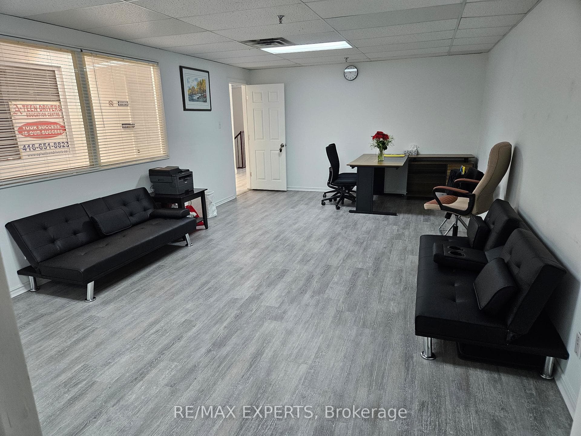 1270 Finch Avenue Unit 2 photo 10