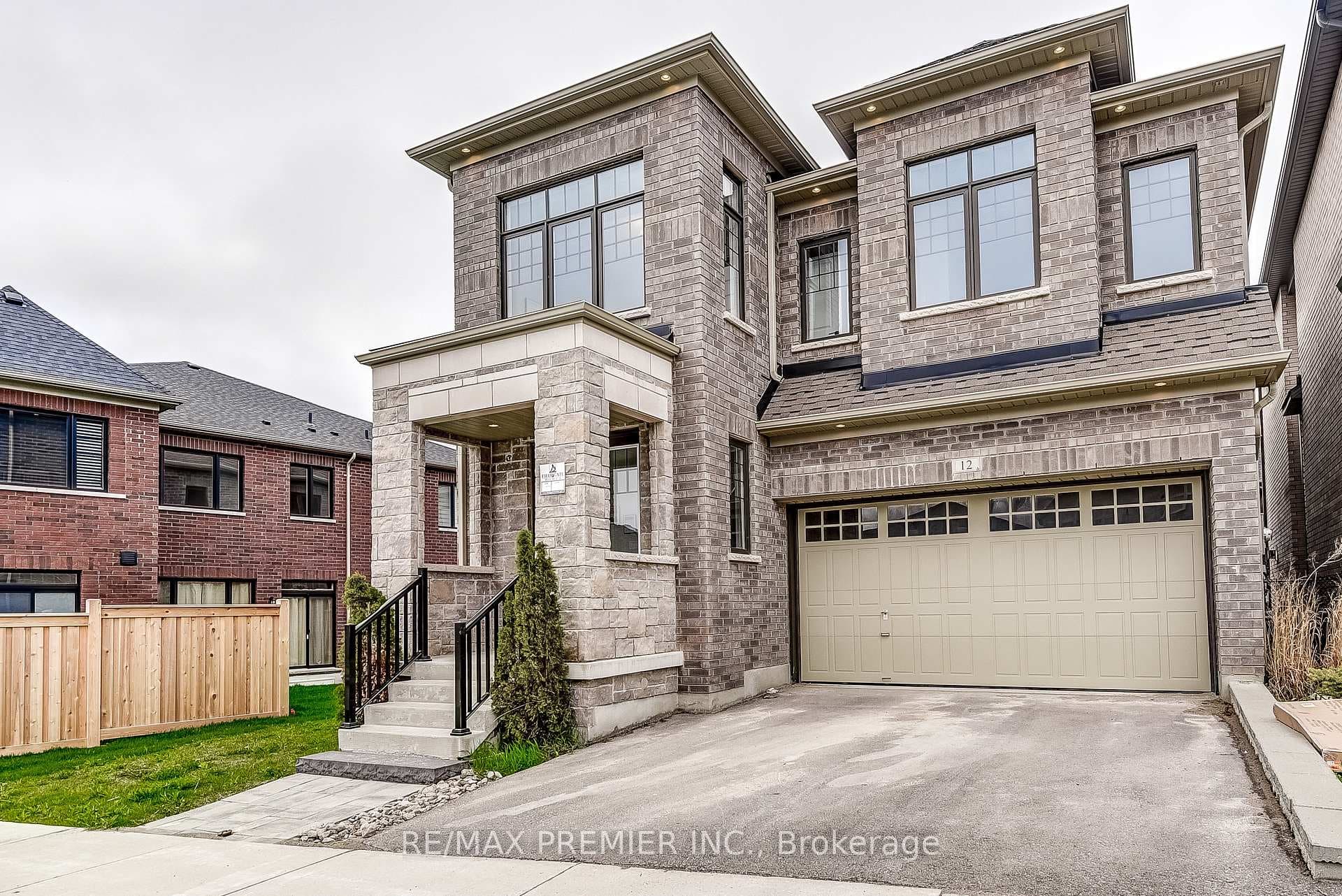 12 McKean Drive photo 2