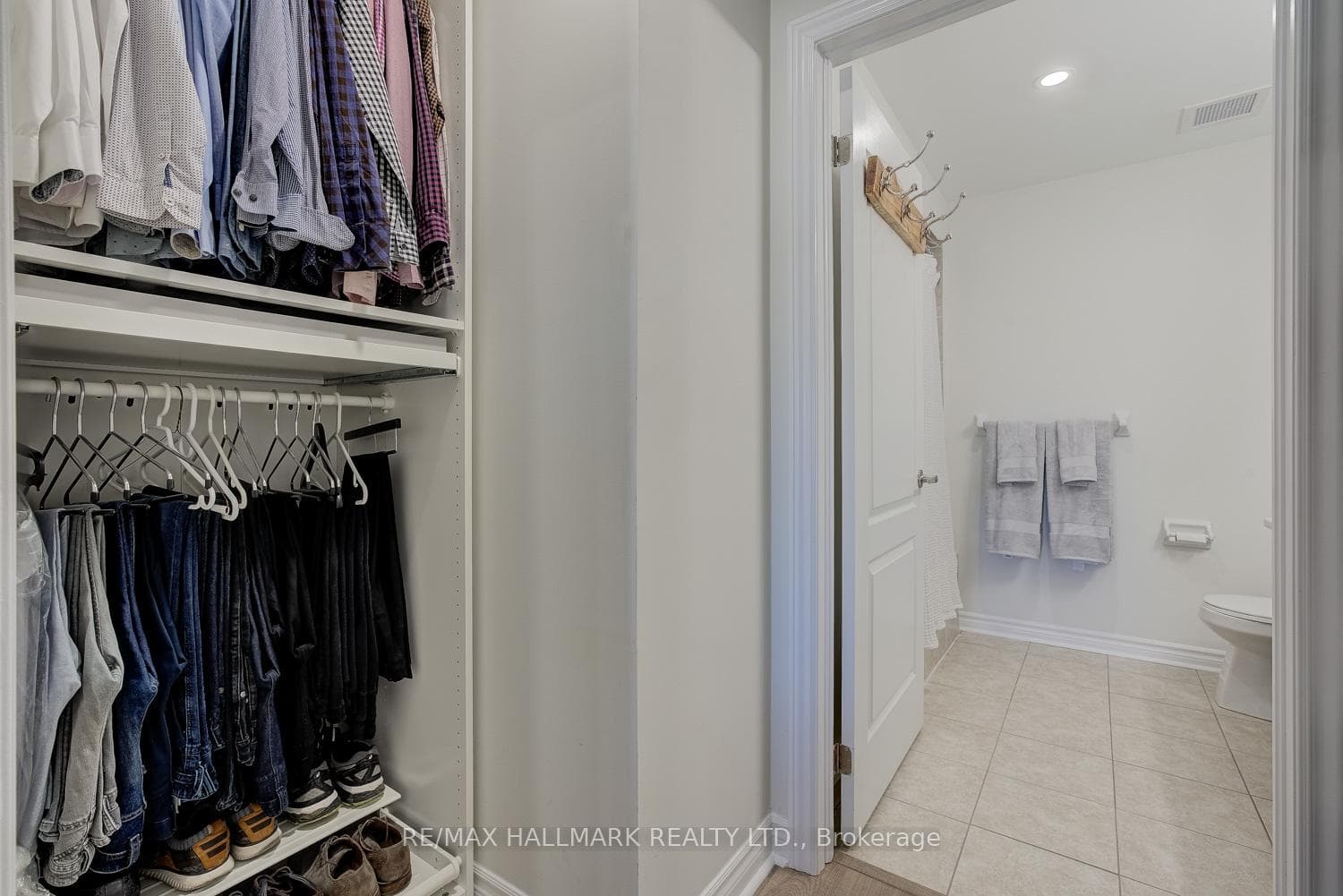 3905 Major Mackenzie Drive Unit 231 photo 25