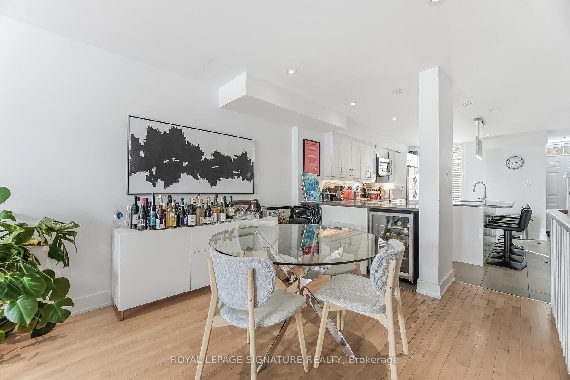 12 Sudbury Street Unit 2405 photo 8
