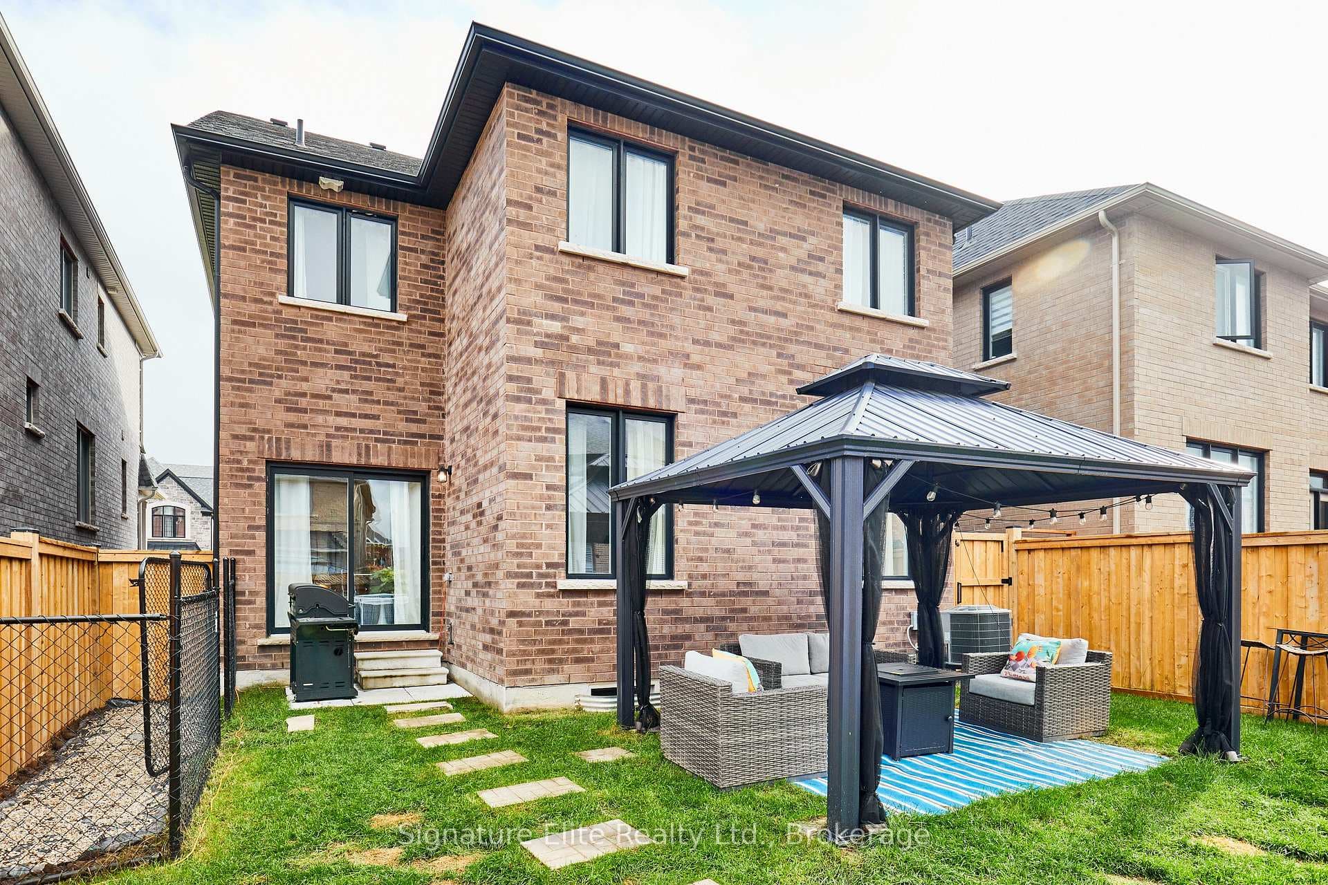 1344 Blackmore Street photo 11