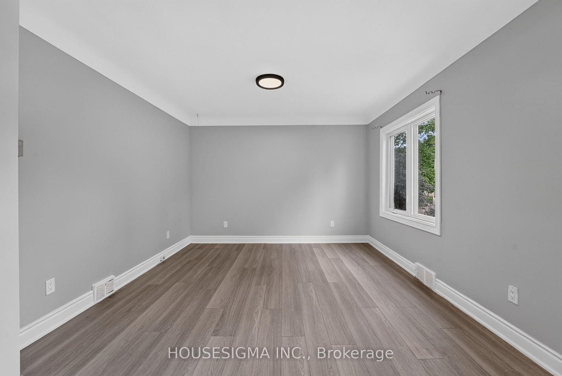342 Carlton Street photo 6