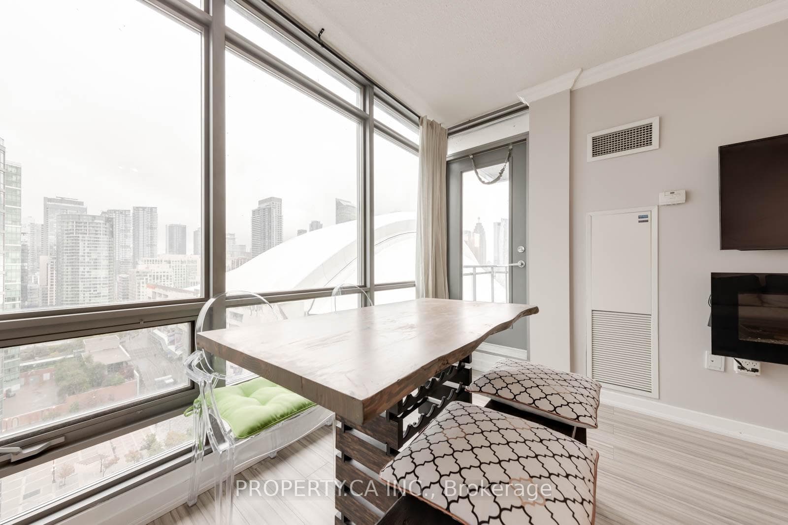 5 Mariner Terrace Unit 2209 photo 4