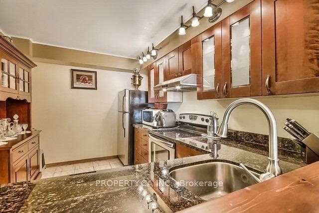 1131 Steeles Avenue Unit 609 photo 4