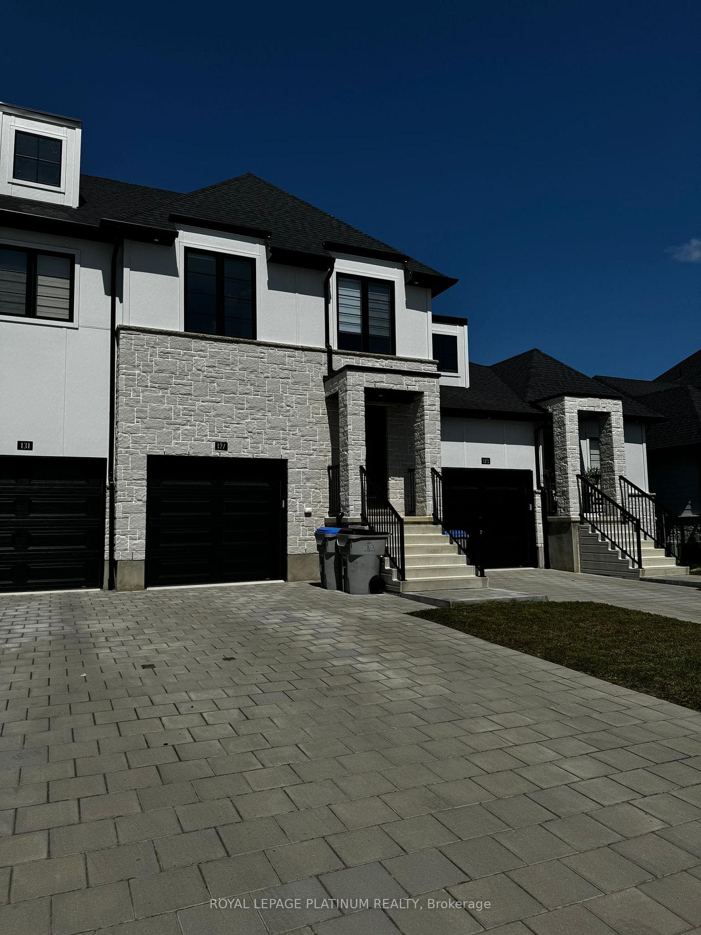127 Winlow Way photo 3