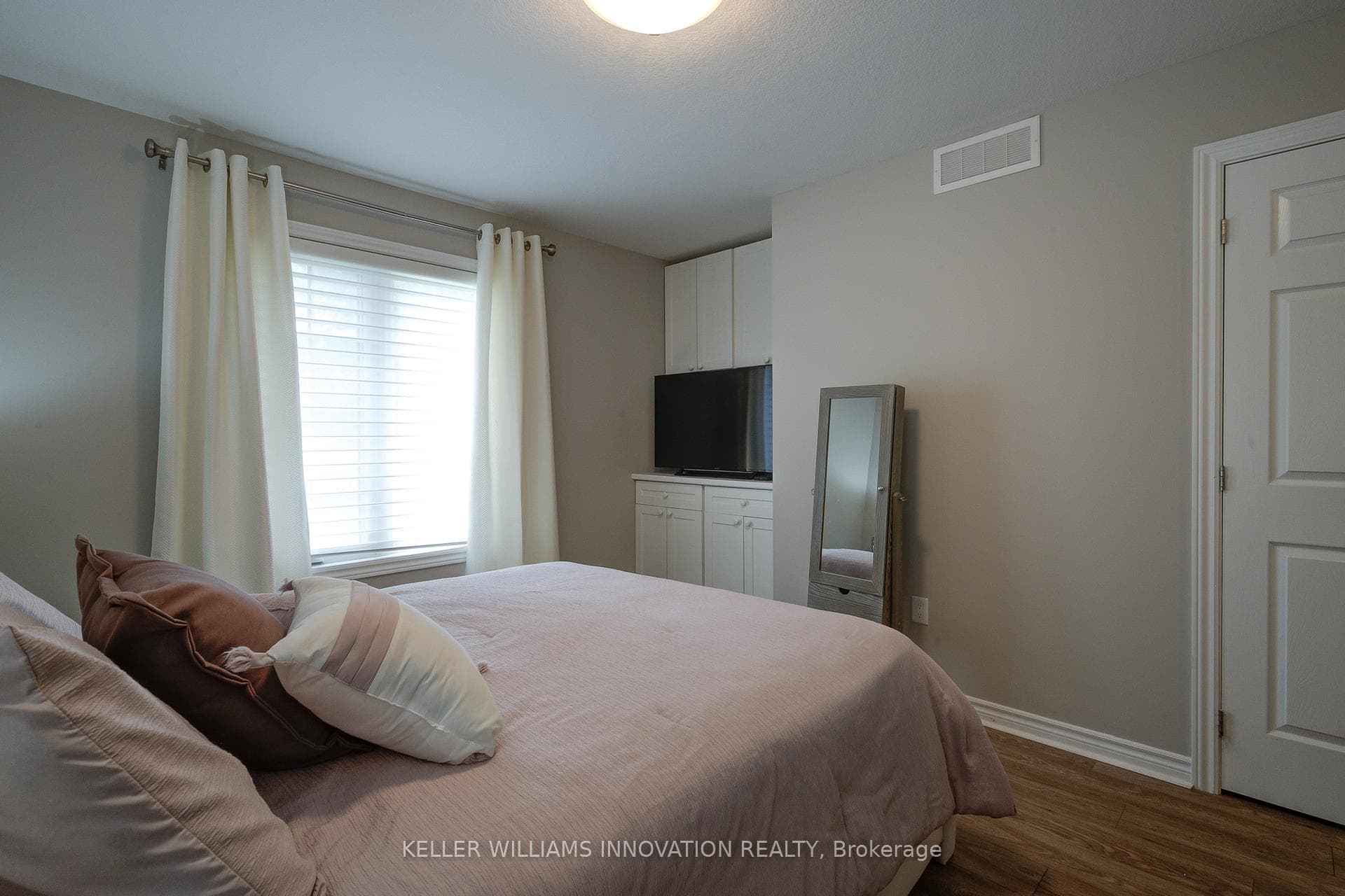 51 Devon Drive photo 29