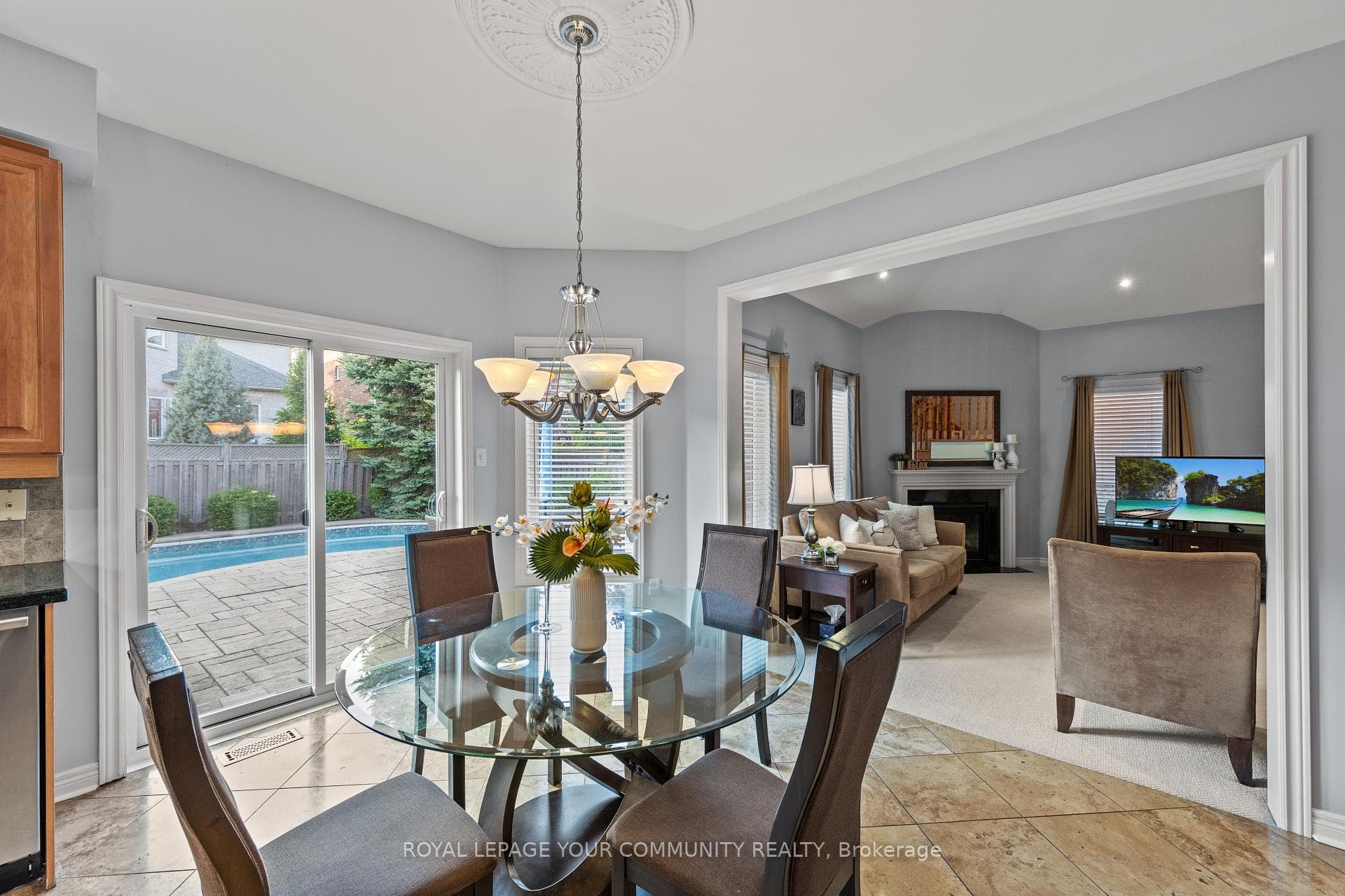5 Stonebrook Crescent photo 12