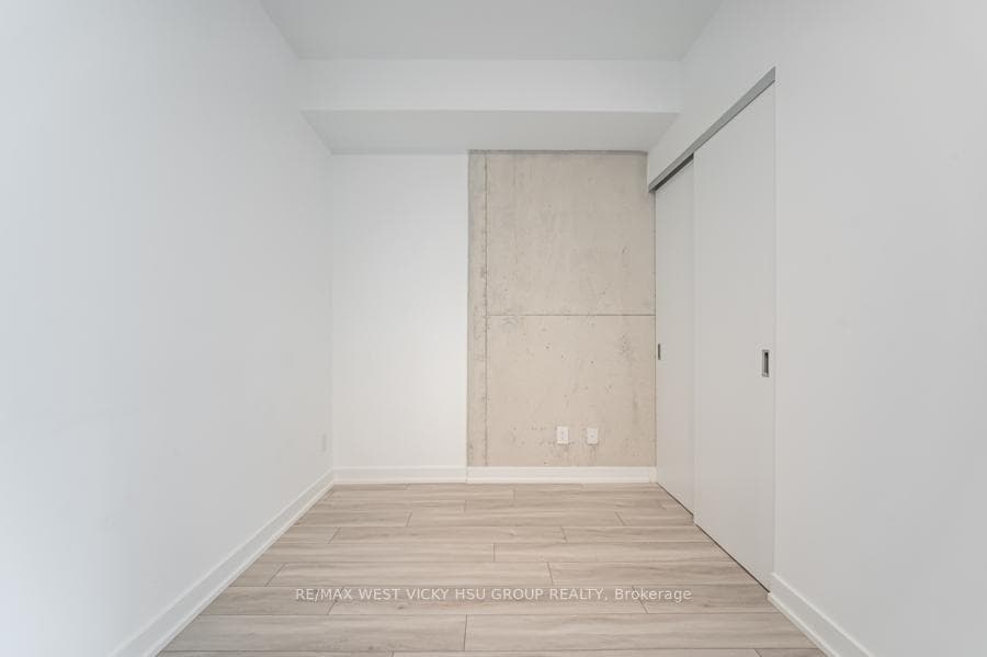 458 Richmond Street Unit 806 photo 19