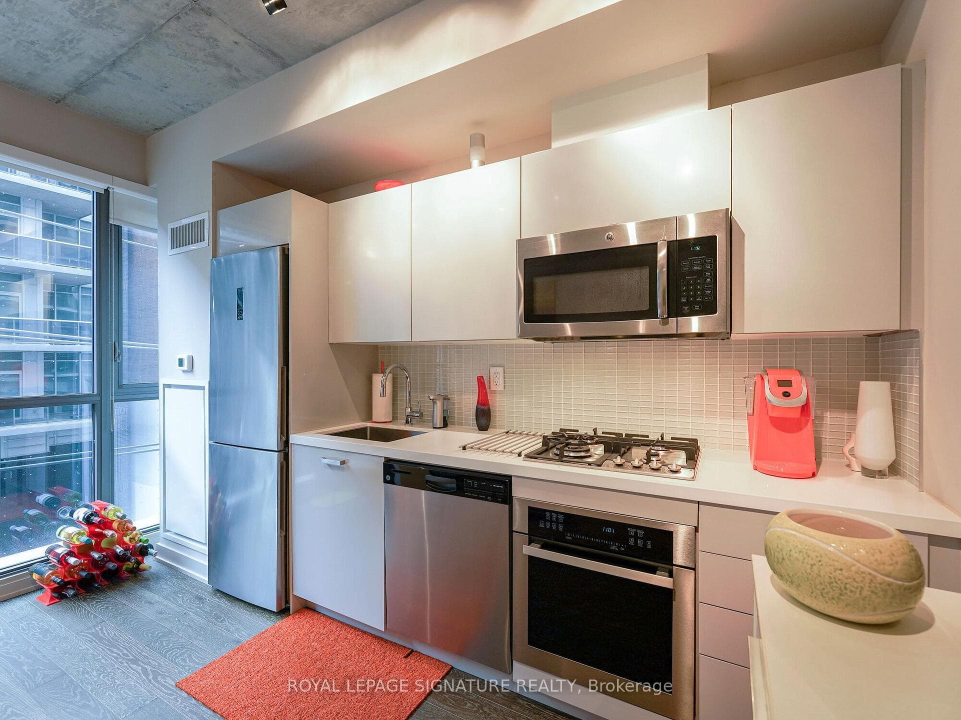 39 Brant Street Unit 316 photo 6