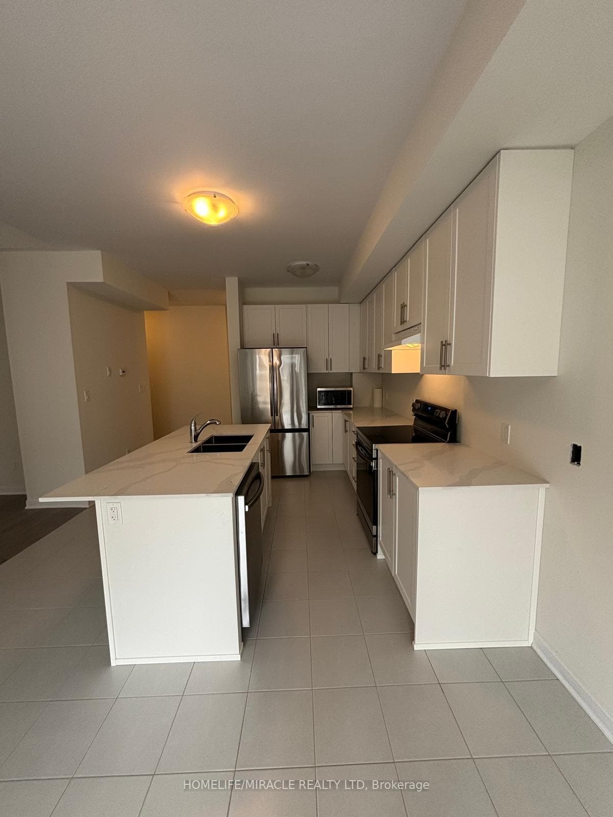 37 Golf Links Drive photo 11