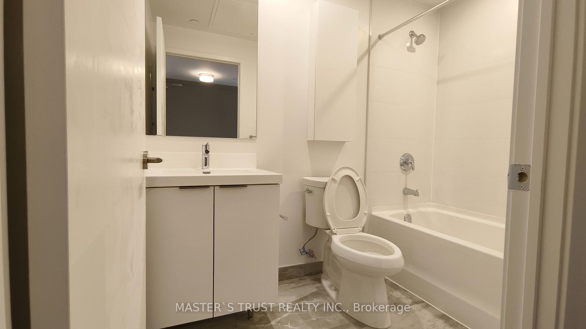 50 O'neill Road Unit 2503 photo 18