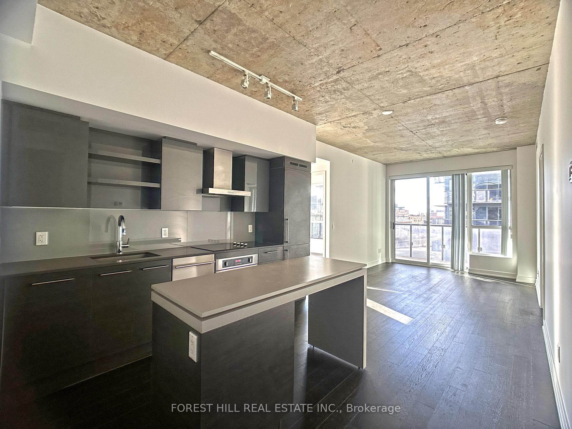 1030 King Street Unit 620 photo 1