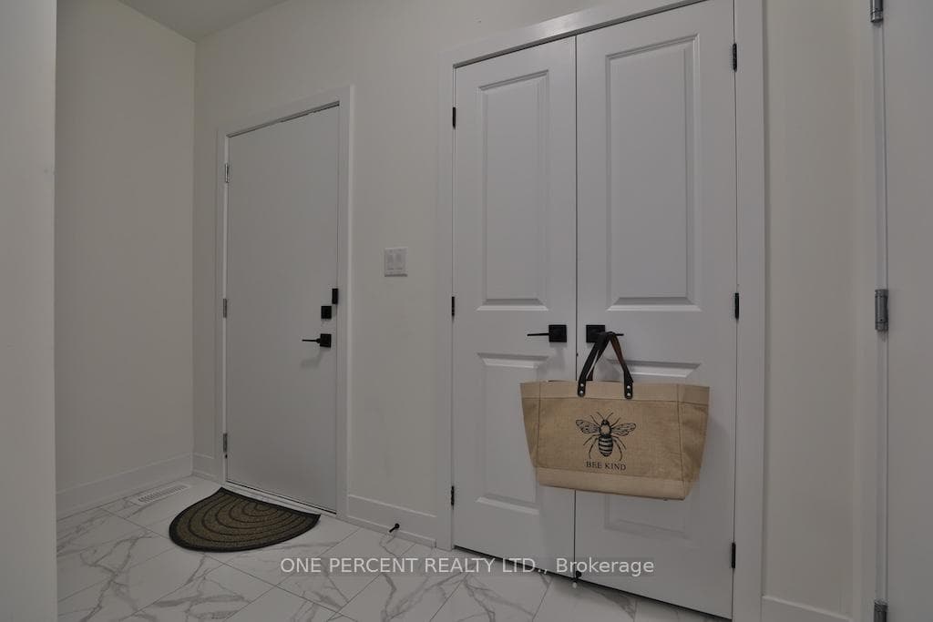 72 Dusenbury Drive photo 25
