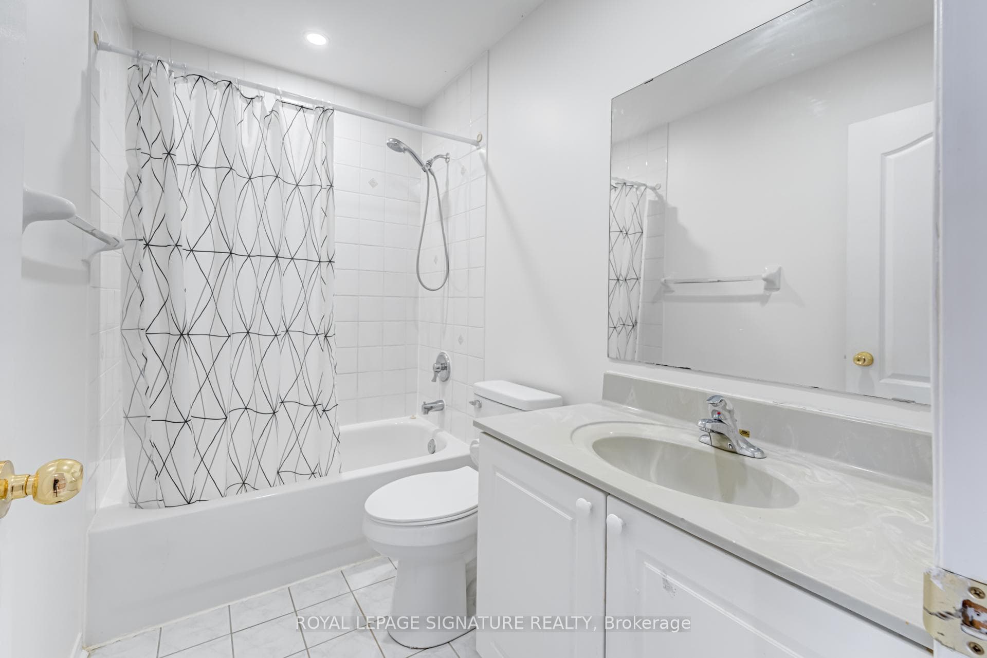 5530 Glen Erin Drive Unit 137 photo 22