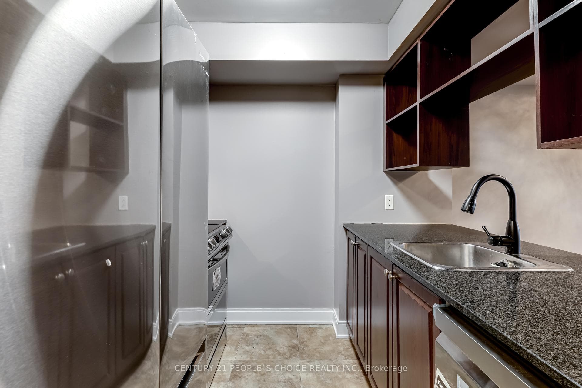 125 Village Green Square Unit 1508 photo 21