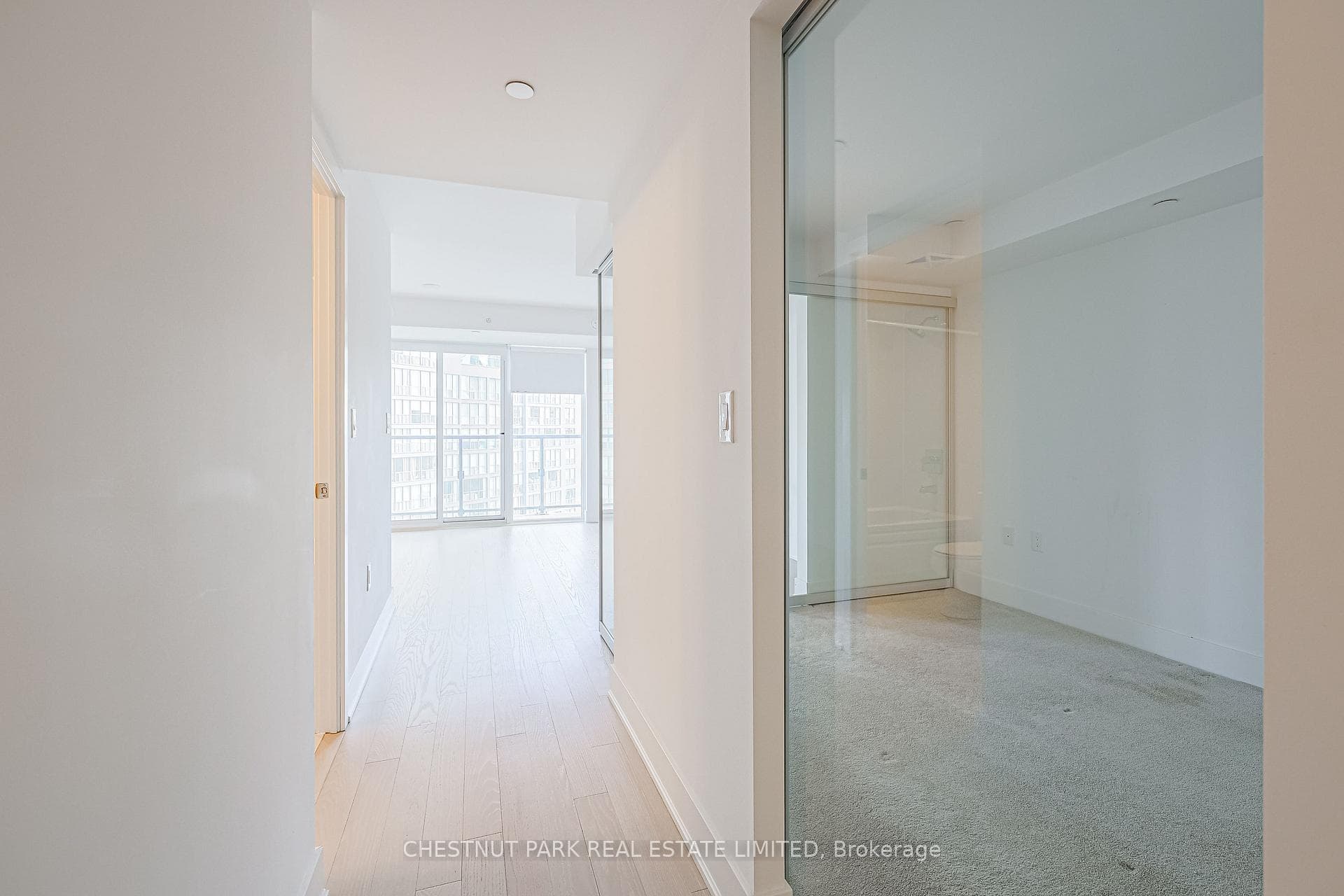 955 Bay Street Unit 1903 photo 14