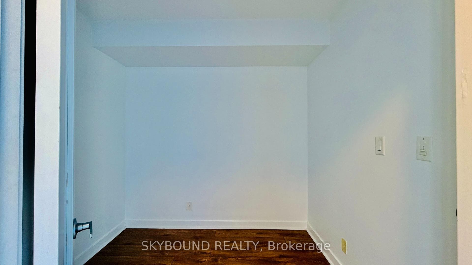 38 Lee Centre Drive Unit 1702 photo 6