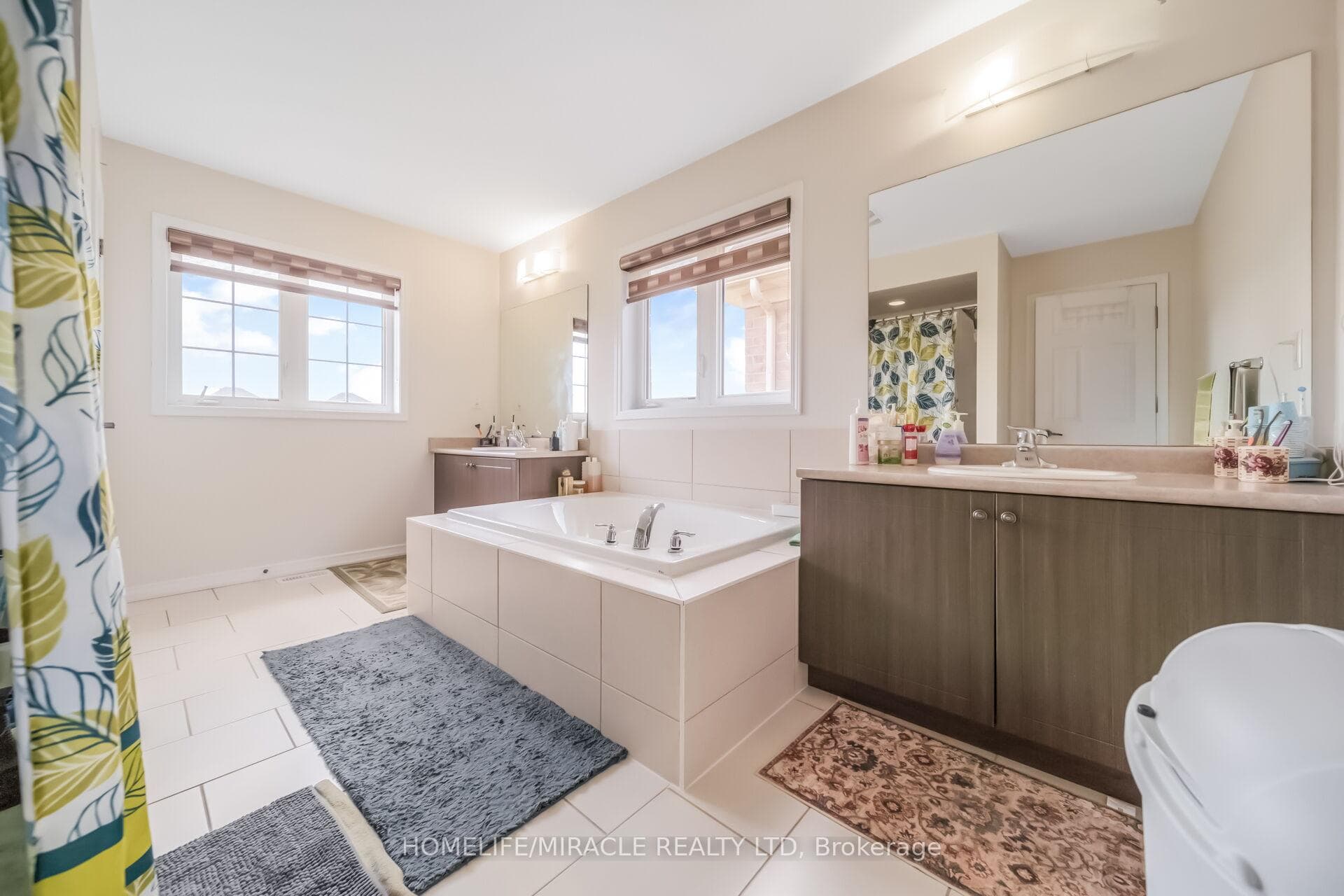 14 Abercrombie Crescent photo 32