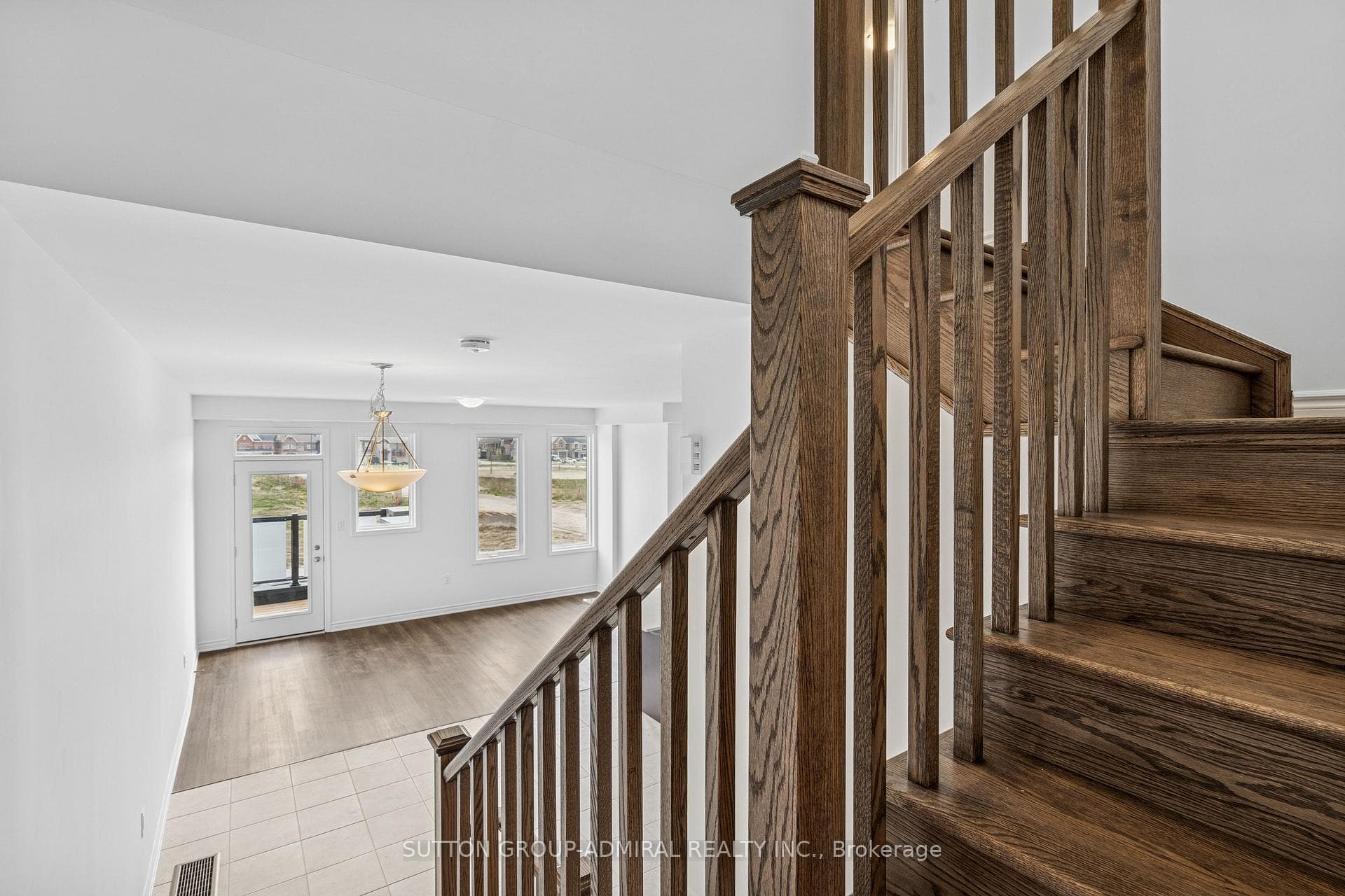 48 Elmer Moss Avenue photo 16