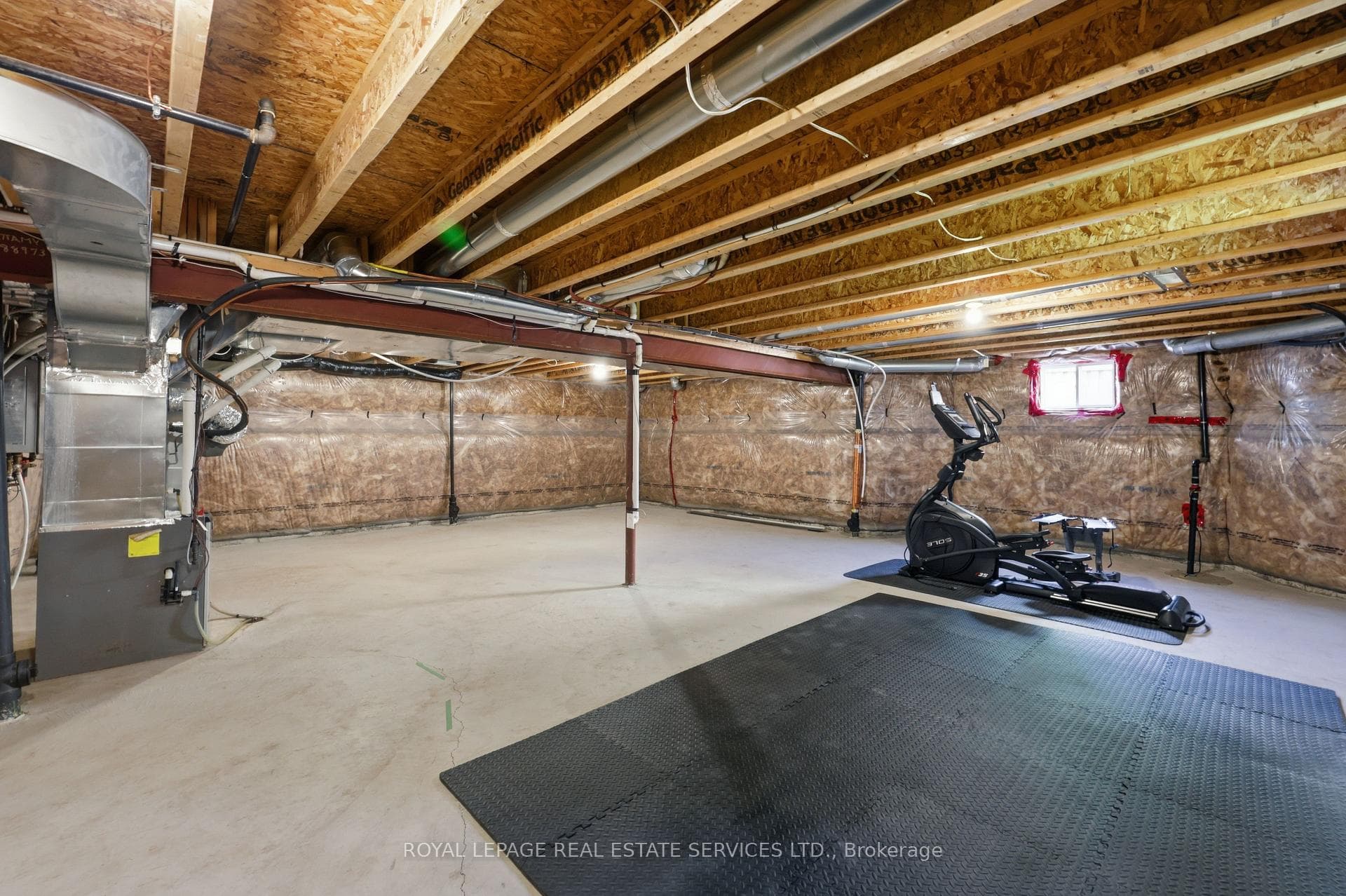 272 Wisteria Way photo 44