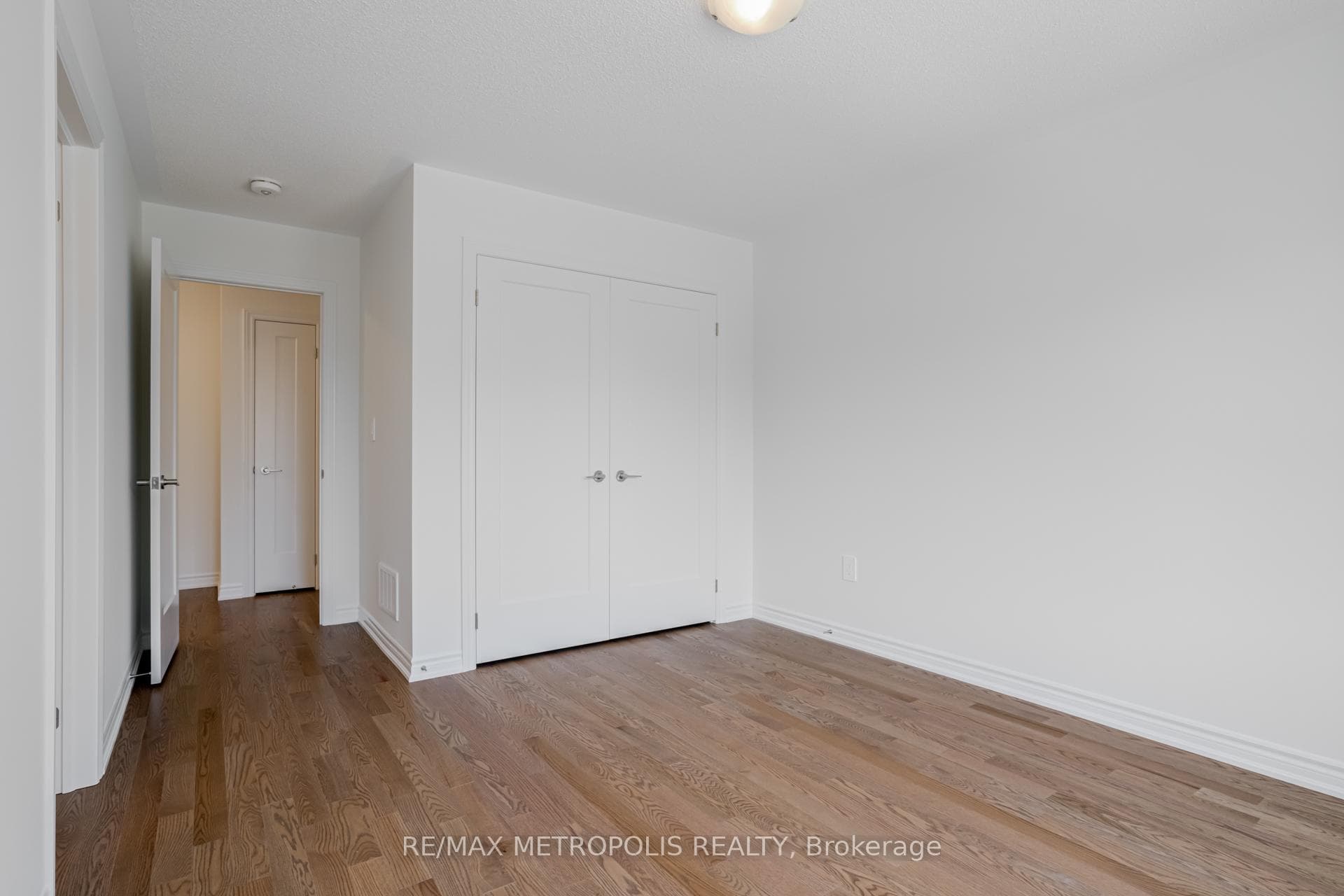 1481 Buttercup Court photo 43