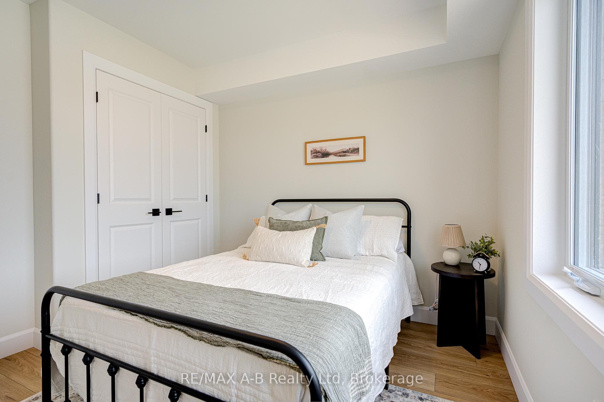428 Queen Street Unit 23 photo 16