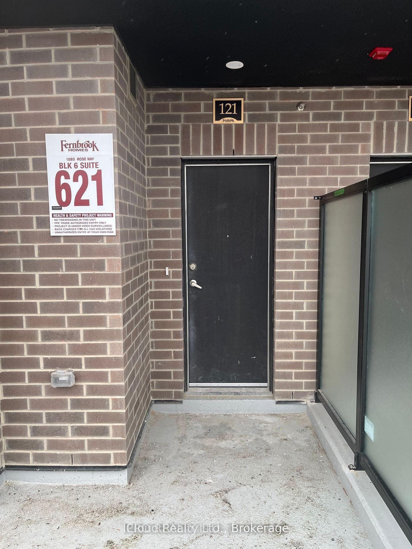 1585 Rose Way Unit 121 photo 2