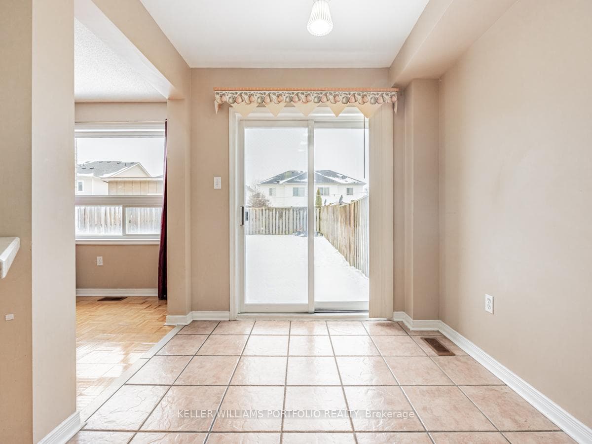 122 Brownridge Place photo 7