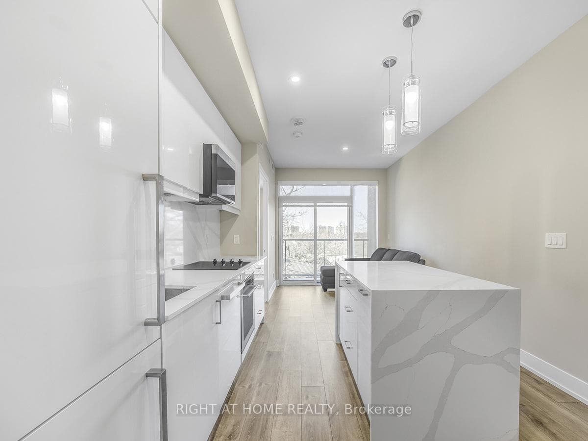 1316 Kingston Road Unit 302 photo 12