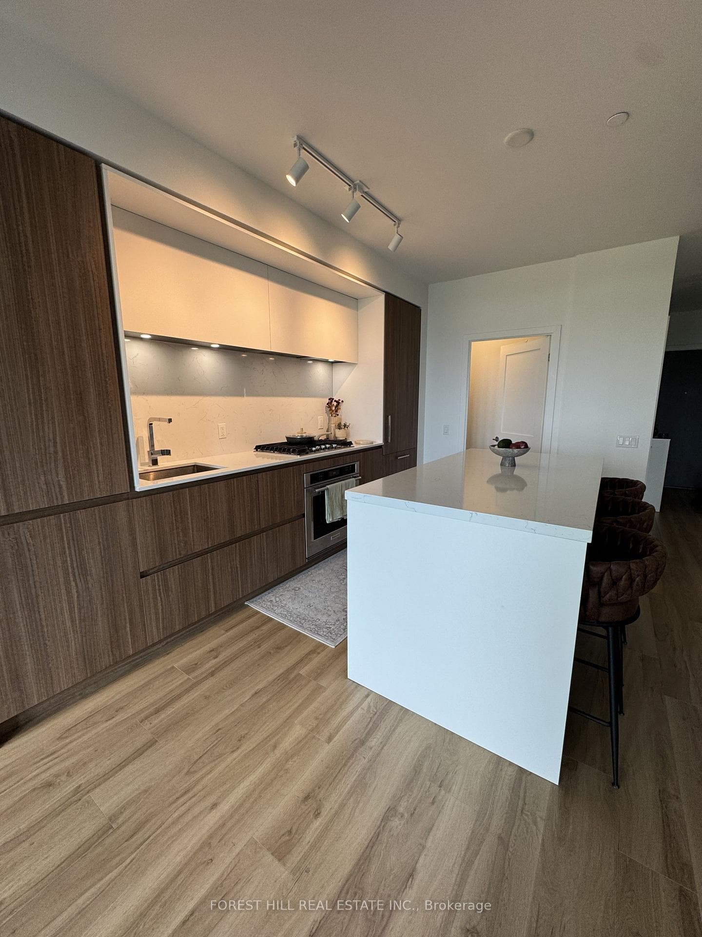 1 Hillsdale Avenue Unit 609 photo 6