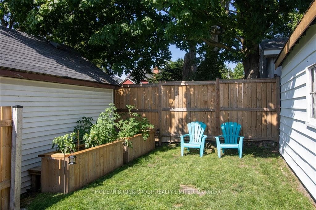 73 GARDEN Street photo 7