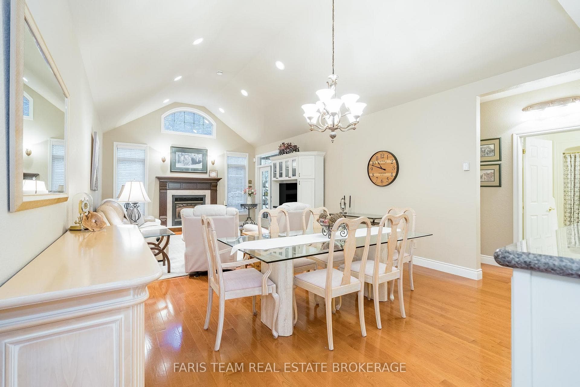 60 Maryjane Road photo 11