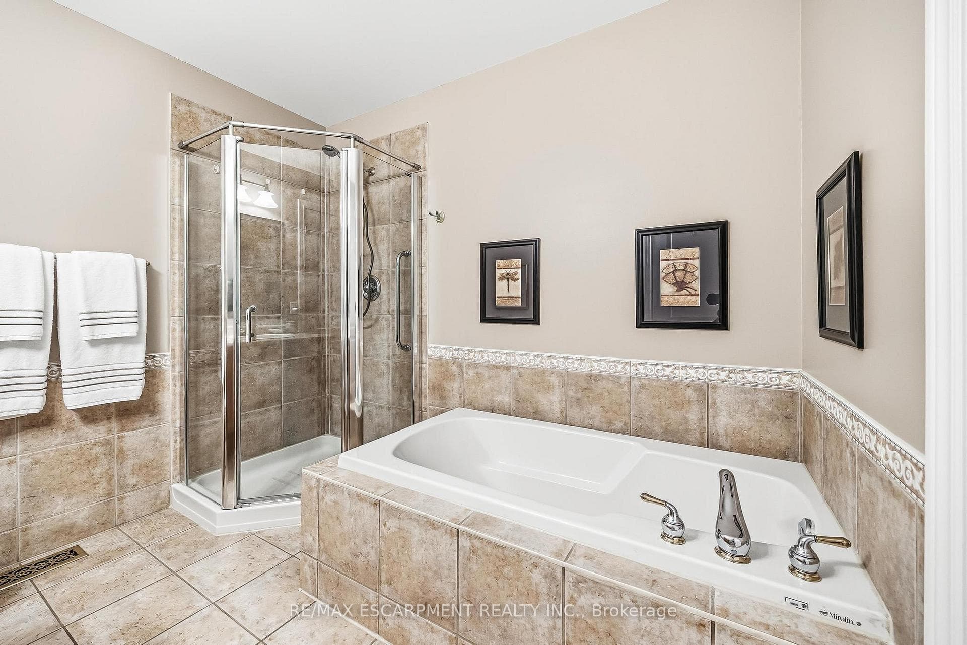 1375 STEPHENSON Drive Unit 43 photo 30