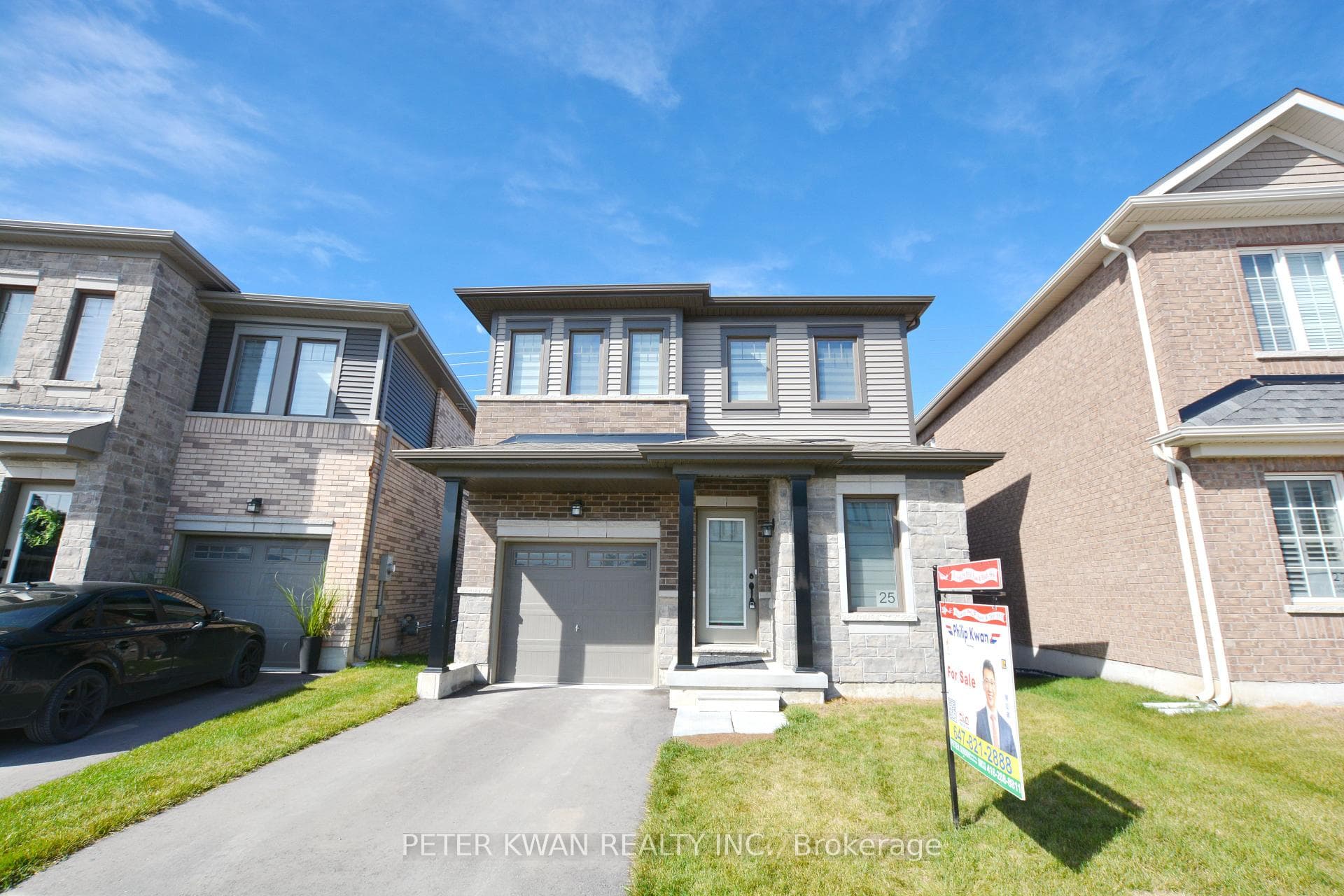25 Harvest Crescent photo 1