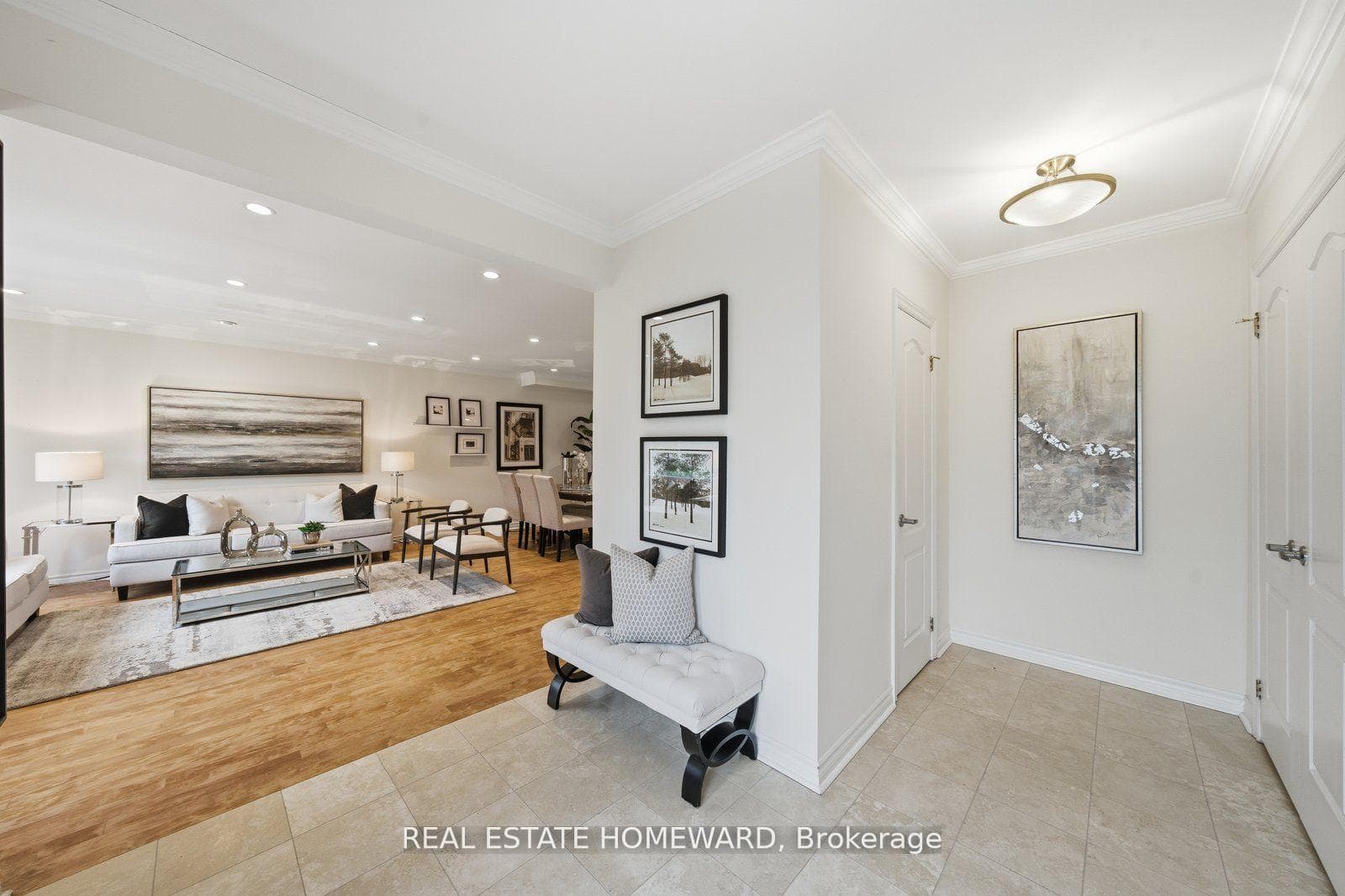 30 Lynn Road photo 4